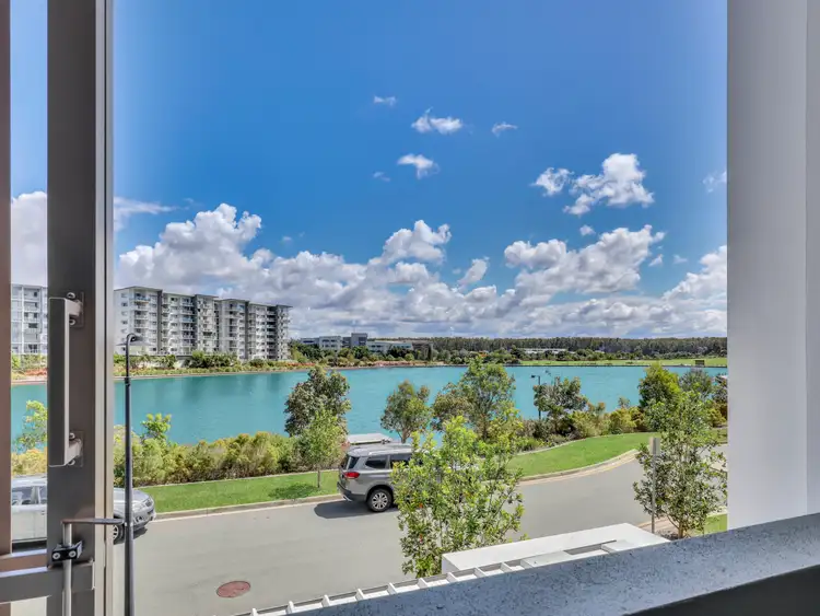 Second view of Homely unit listing, 22/2 Mantra Esplanade, Birtinya QLD 4575