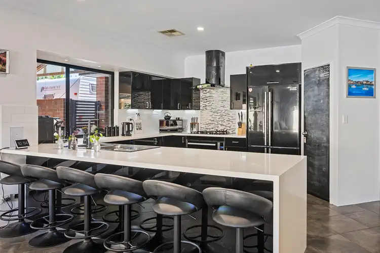 Seventh view of Homely house listing, 2 Galway Boulevard, Australind WA 6233