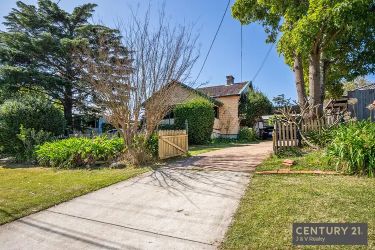 17 Rosamond Street, Hornsby NSW 2077