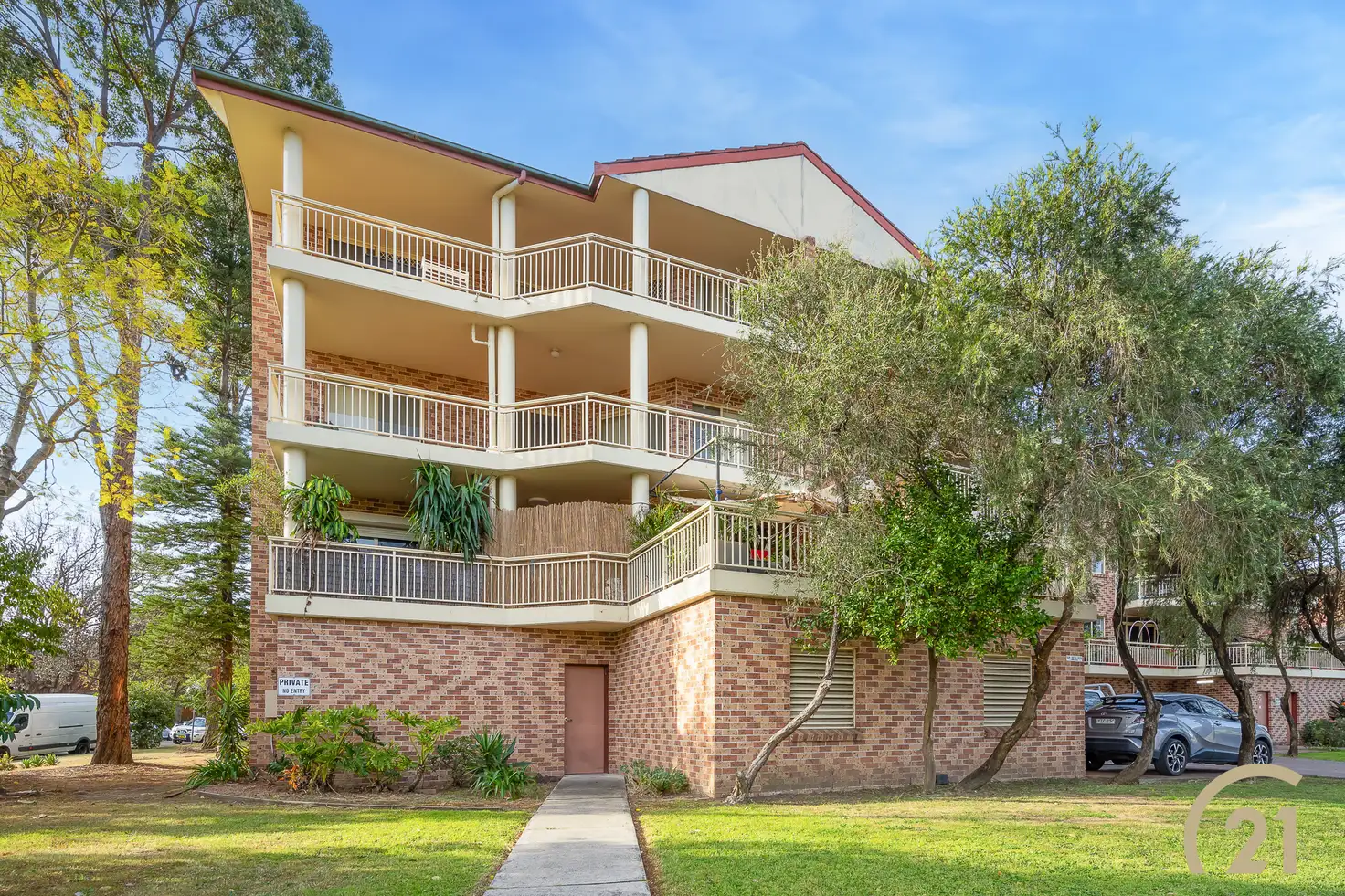 Main view of Homely unit listing, 18/181-185 Sandal Crescent, Carramar NSW 2163