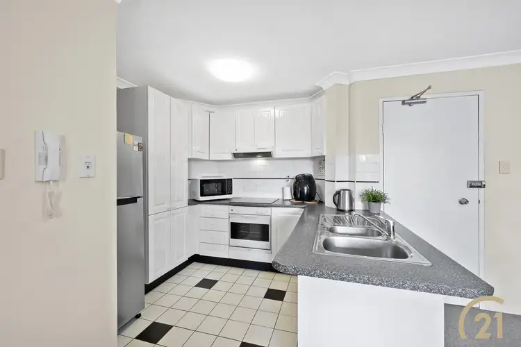 Second view of Homely unit listing, 18/181-185 Sandal Crescent, Carramar NSW 2163