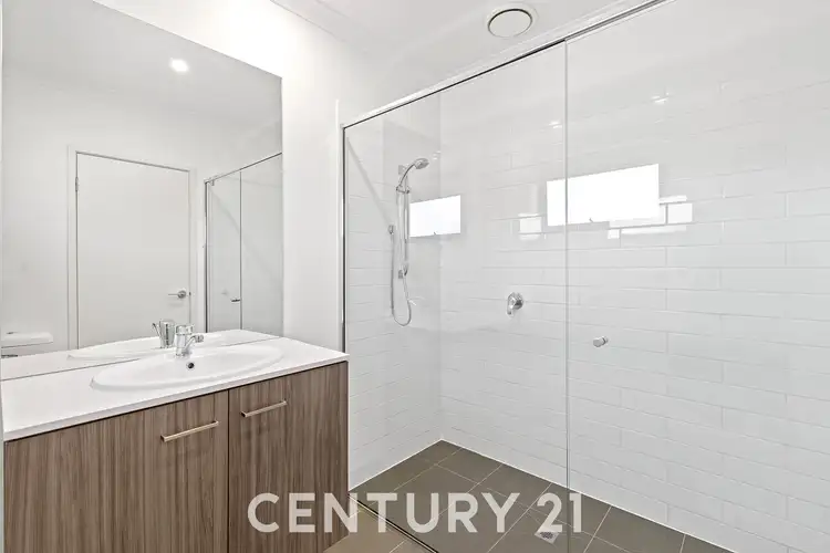 Sixth view of Homely townhouse listing, 3 Grenaroff Walk, Lyndhurst VIC 3975