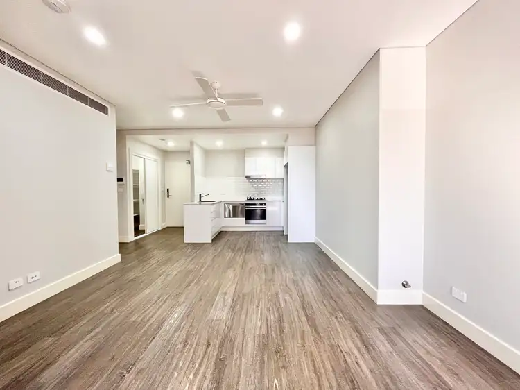 Fifth view of Homely apartment listing, 2/31 Laman Street, Cooks Hill NSW 2300