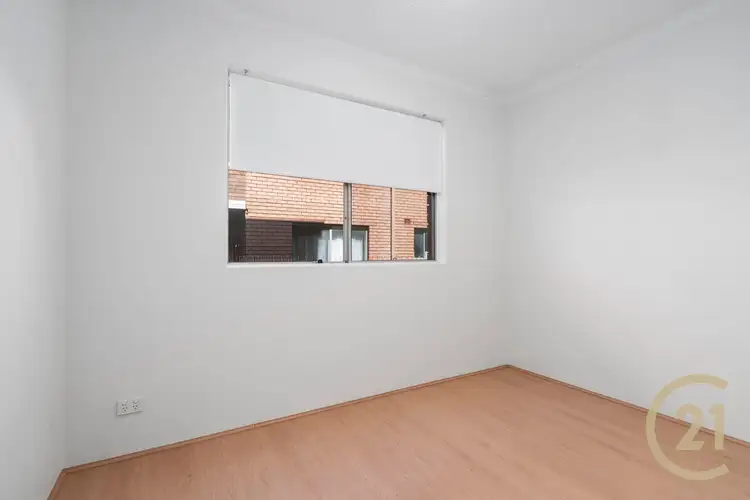Fifth view of Homely apartment listing, 3/3 Hart Street, Warwick Farm NSW 2170