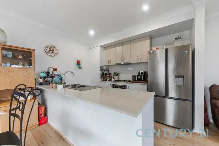 Fifth view of Homely house listing, 4 Wanstead Way, Cranbourne West VIC 3977