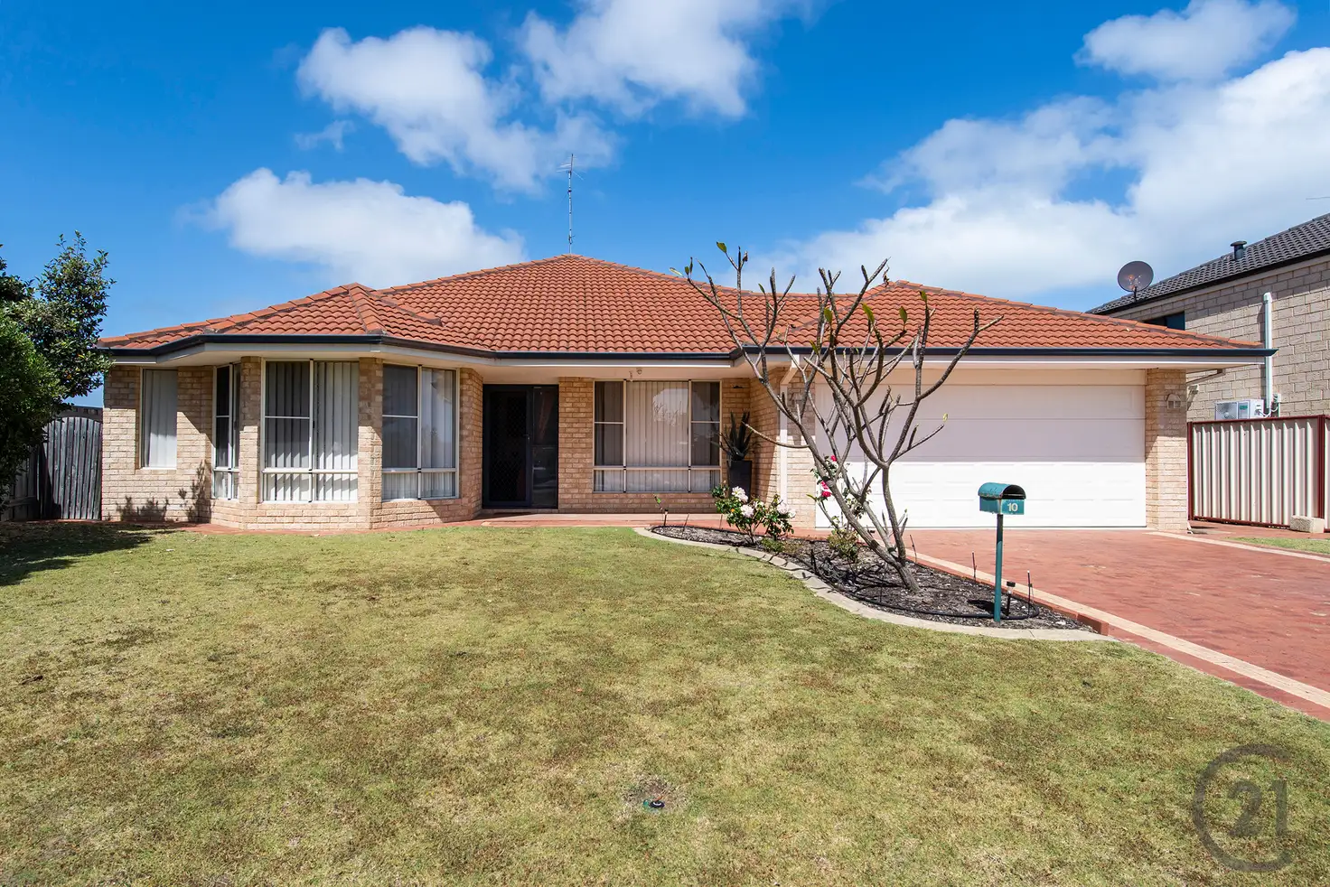 Main view of Homely house listing, 10 Daydream Plaza, Halls Head WA 6210
