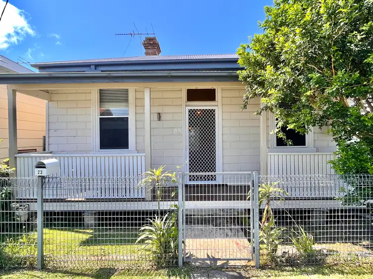 23 Robert Street