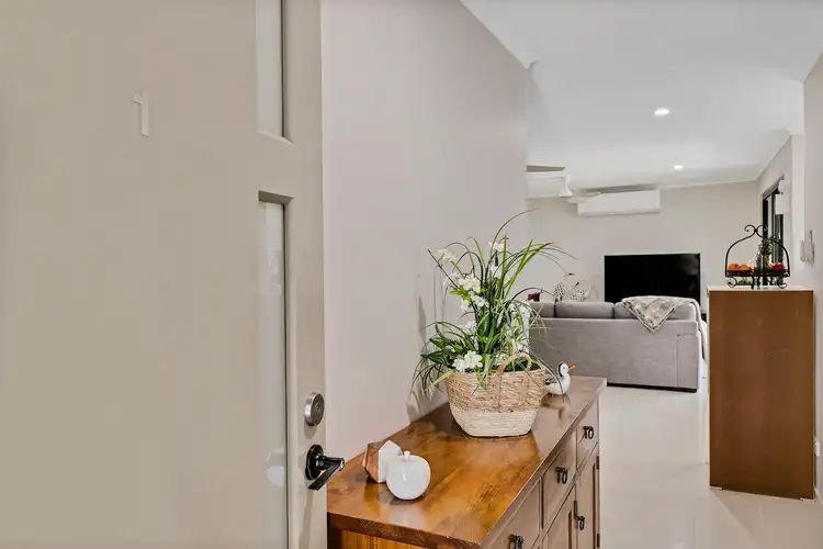 Sixth view of Homely semi-detached listing, 1 and 2/15 Bilenda Close, Beerwah QLD 4519