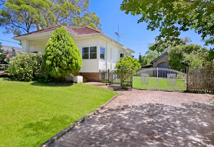 16 Rickard Rd