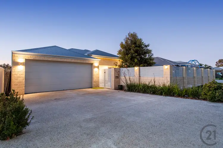 Seventh view of Homely house listing, 7 Jinatong Loop, Dawesville WA 6211