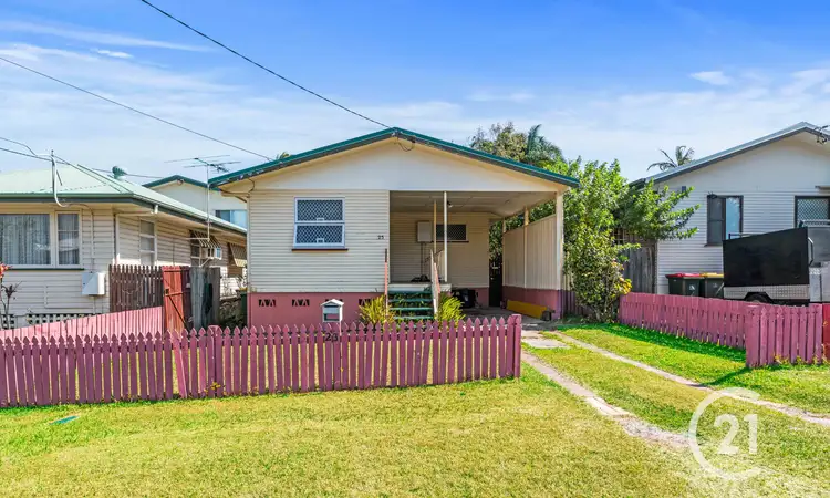 23 Ella Street