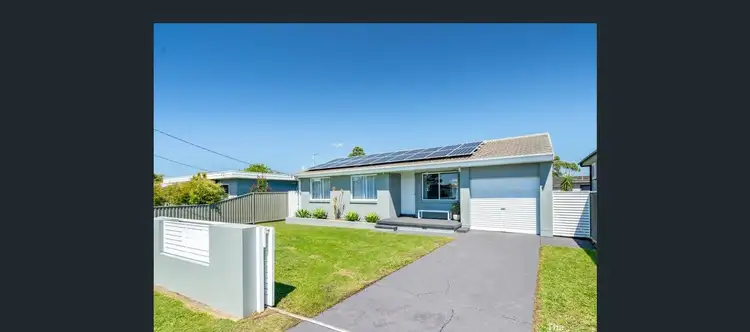 42 Wall Road, Gorokan NSW 2263