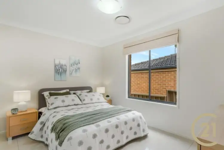 Fifth view of Homely house listing, 7 Hannan Place, Prairiewood NSW 2176