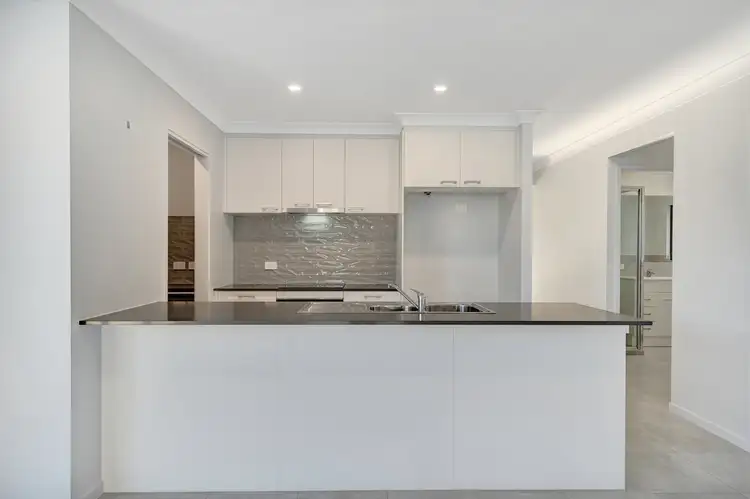 Fourth view of Homely house listing, 9 Clementine Street, Mount Low QLD 4818