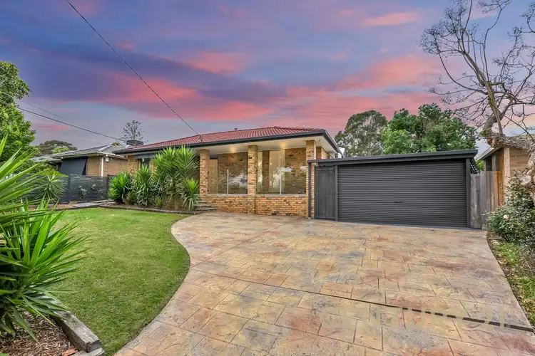 14 Mantova Drive, Wheelers Hill VIC 3150