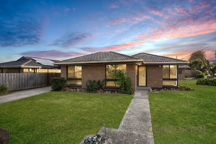 1/120 Loch Road, Dandenong North VIC 3175
