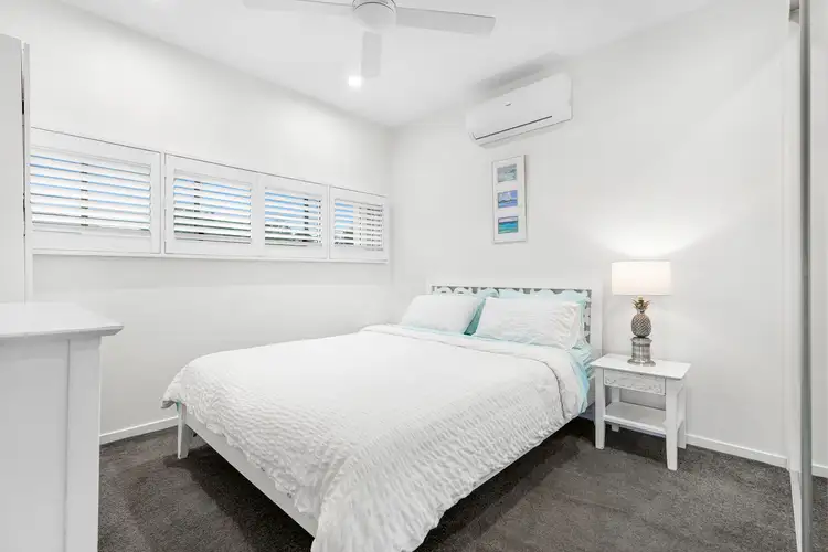 Fourth view of Homely apartment listing, 8 of 22 Bay Terrace, Wynnum QLD 4178