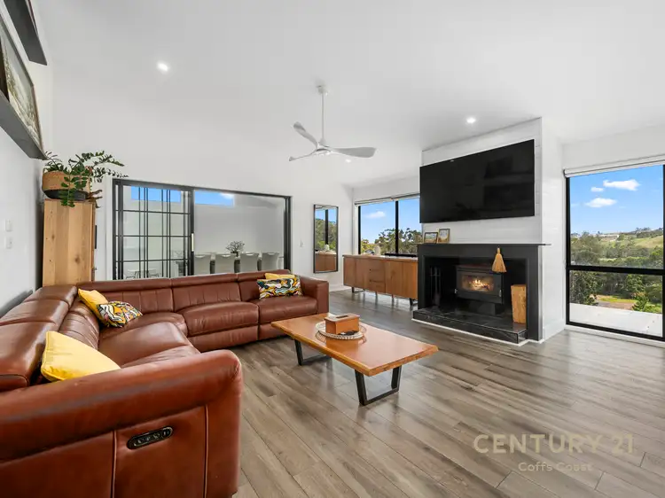 25 BALLANTINE DRIVE, Korora NSW 2450