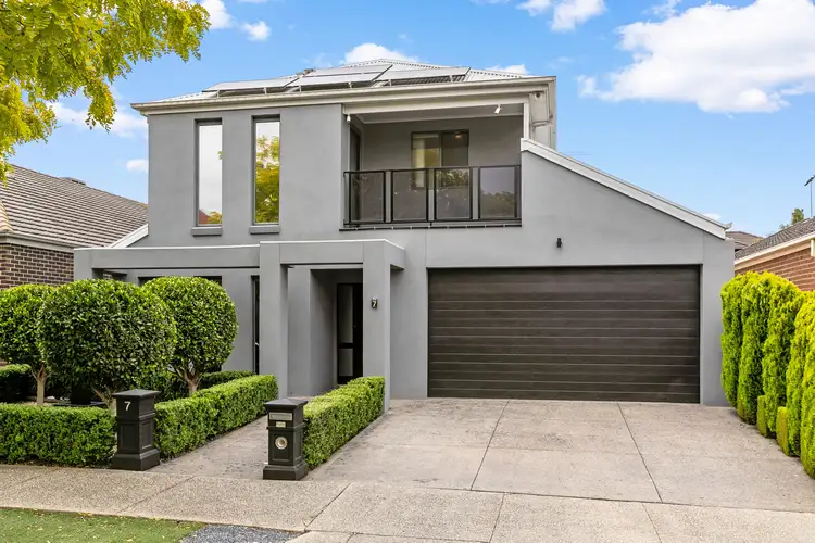 Second view of Homely house listing, 7 Barkly Close, Caroline Springs VIC 3023