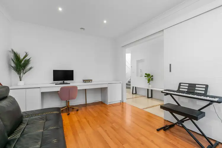 Fifth view of Homely house listing, 7 Barkly Close, Caroline Springs VIC 3023