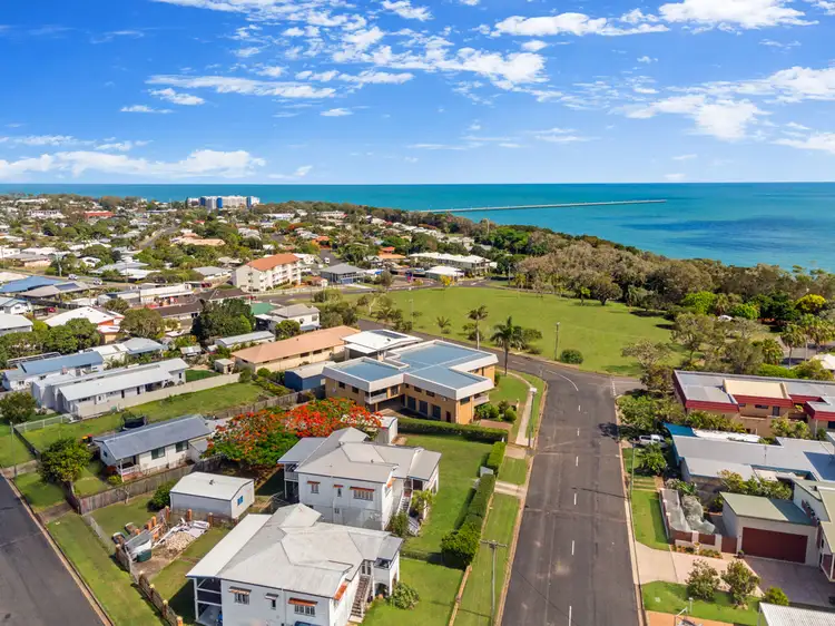 3/6 Dayman Street, Urangan QLD 4655