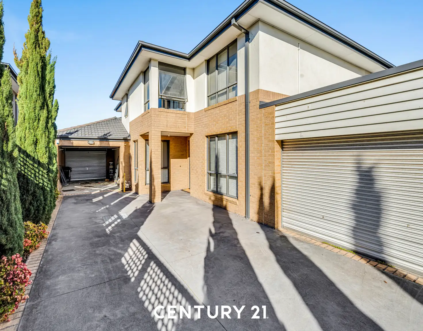 Main view of Homely townhouse listing, 2/4 Hilltop Avenue, Clayton VIC 3168