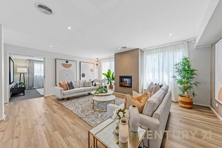 33 Empire Avenue, Drouin VIC 3818