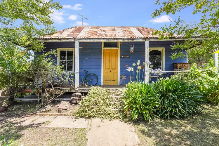 8 Cowper Street, Picton NSW 2571