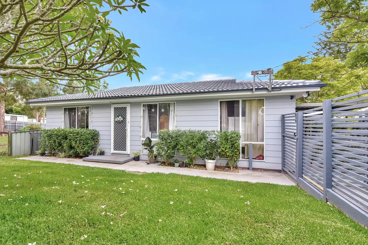 Main view of Homely house listing, 17 Glade Street, Arcadia Vale NSW 2283