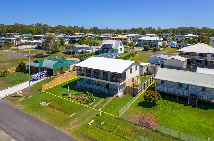 Second view of Homely house listing, 6 Jensen Avenue, Maaroom QLD 4650