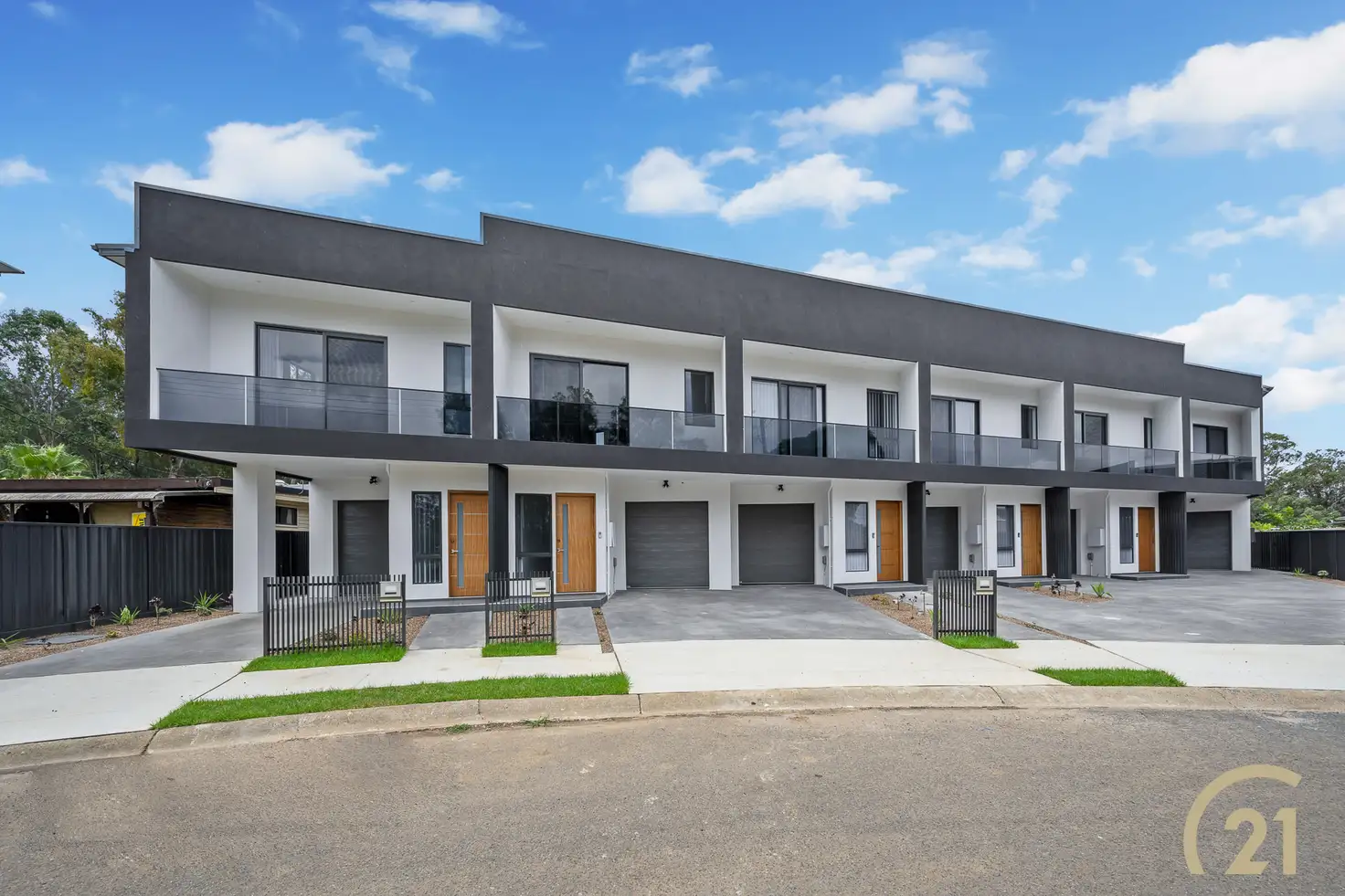 Main view of Homely townhouse listing, 4/30 Hermitage Crescent, Cartwright NSW 2168