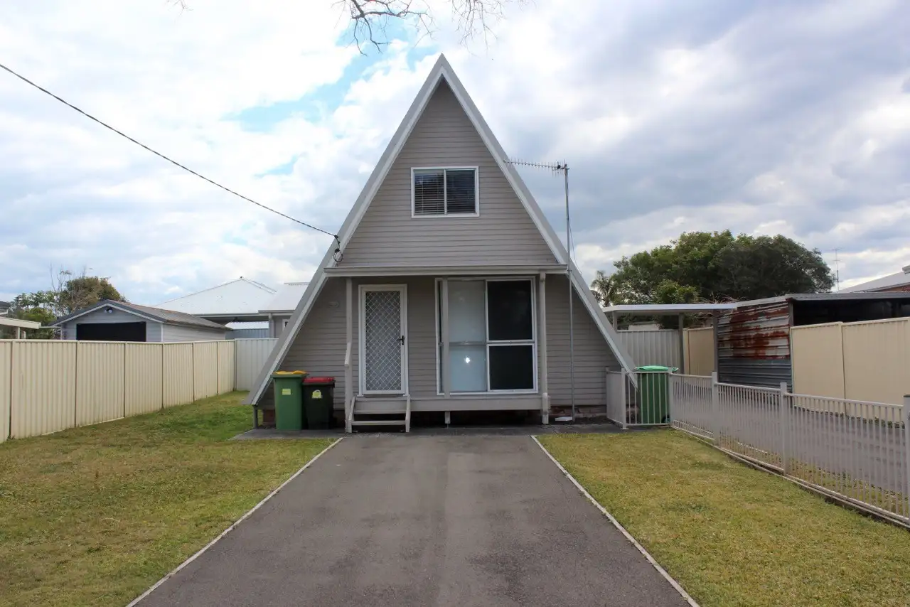 Main view of Homely house listing, 17 Flinders Avenue, Killarney Vale NSW 2261