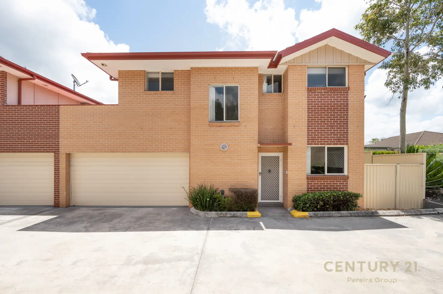 Main view of Homely townhouse listing, 20 221a Waterworth Drive, Mount Annan NSW 2567