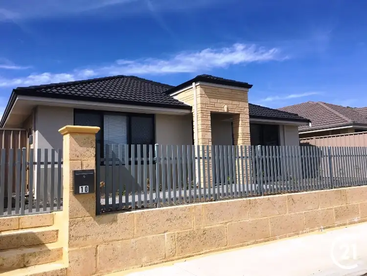 Main view of Homely house listing, 10 Rochdale Circle, Meadow Springs WA 6210