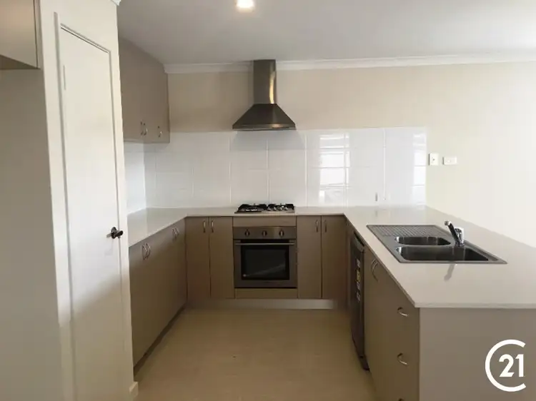 Second view of Homely house listing, 10 Rochdale Circle, Meadow Springs WA 6210