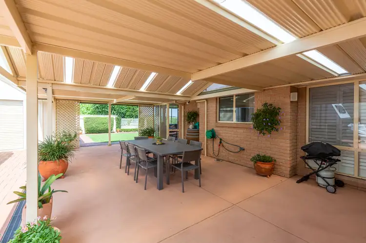 Second view of Homely house listing, 50 Springvale Circuit, Cameron Park NSW 2285