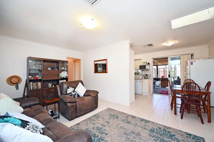 Seventh view of Homely house listing, 14 Cressida Way, Camillo WA 6111