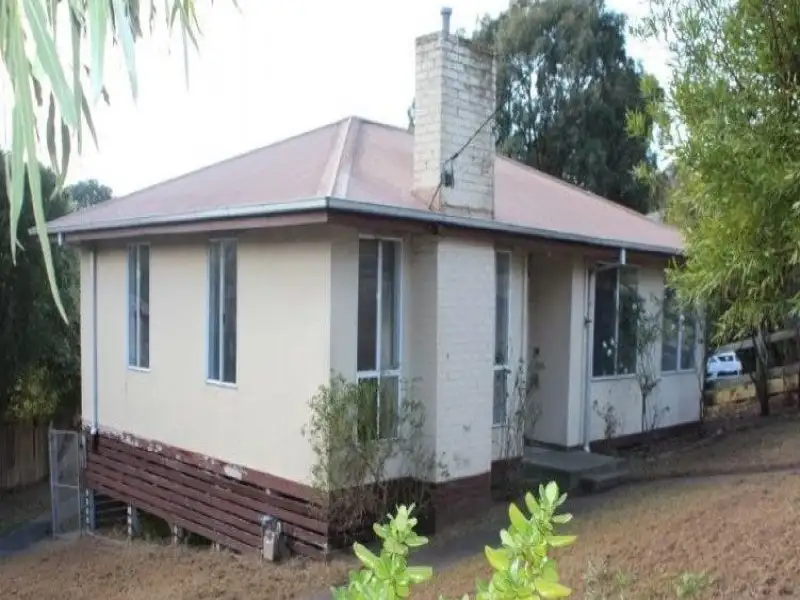 Main view of Homely house listing, 5 Kelly St, Morwell VIC 3840