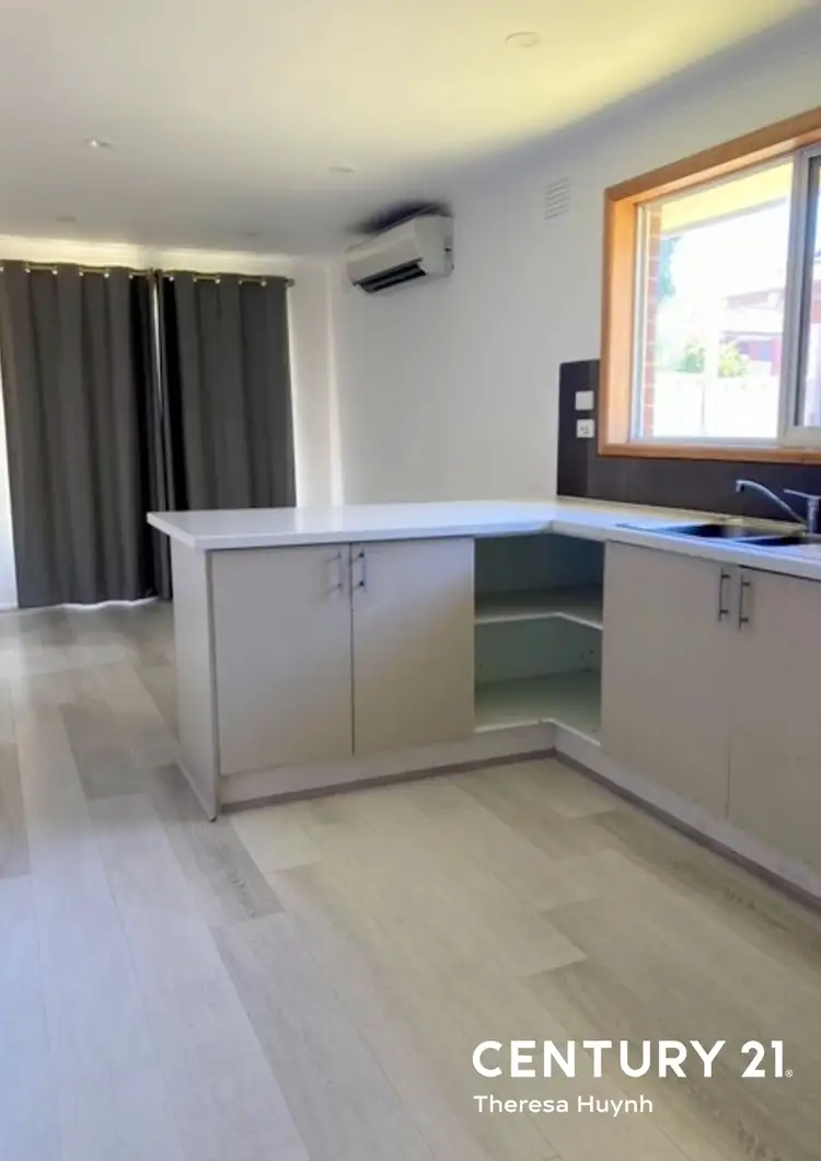 Third view of Homely house listing, 8 Melanie Close, Keysborough VIC 3173