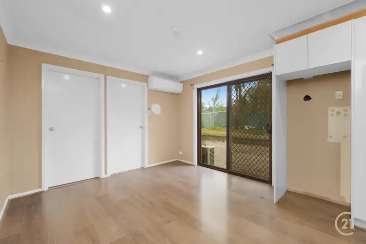 Sixth view of Homely house listing, 3 Cosmos Place, Macquarie Fields NSW 2564