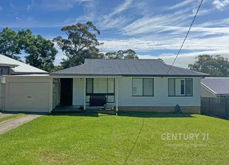 472 Hawkesbury Road