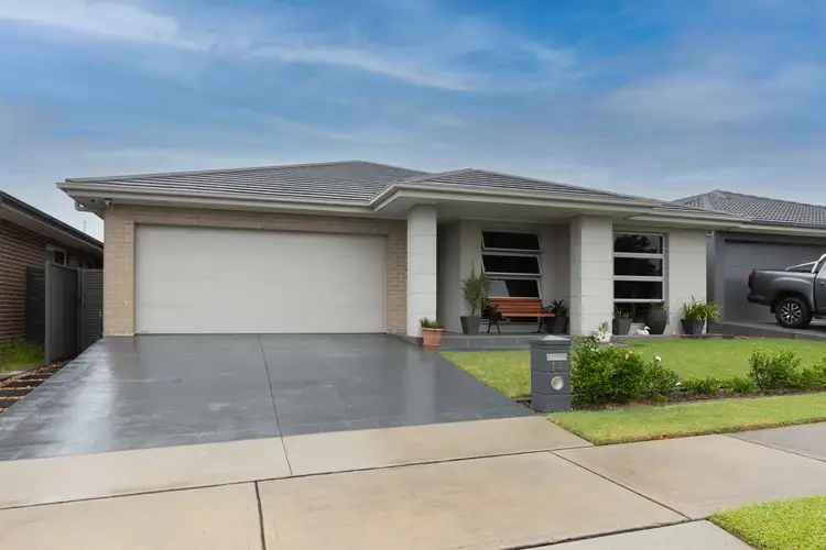 14 Whyalla Street, Jordan Springs NSW 2747
