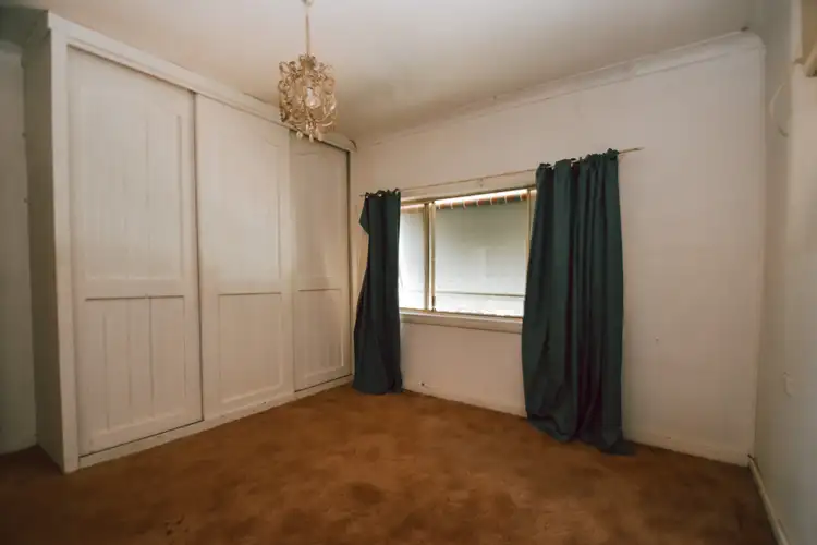 Seventh view of Homely house listing, 8 Dundas Avenue, Broken Hill NSW 2880