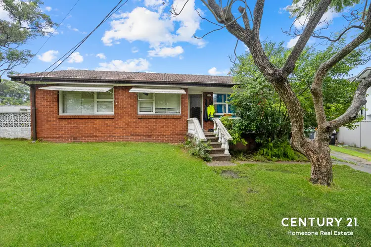 8 Jacqueline Crescent, Greenacre NSW 2190