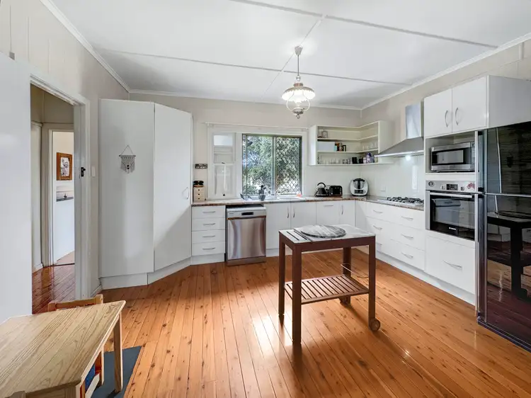 38 Stehn Street, Harristown QLD 4350