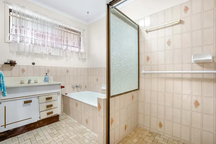 Fifth view of Homely house listing, 1 Tarwhine Street, Manly West QLD 4179