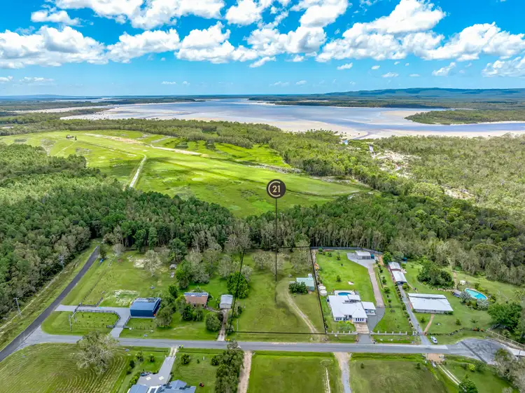 5 Oberon Court, Cooloola Cove QLD 4580