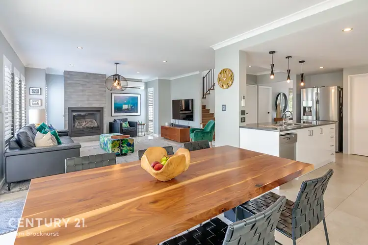 25 Pantheon Avenue, North Coogee WA 6163