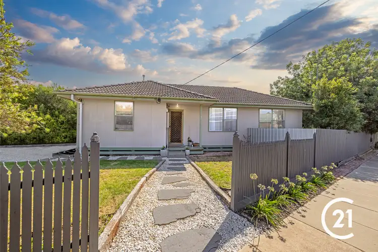 Main view of Homely house listing, 10 Mckenzie Street, Echuca VIC 3564