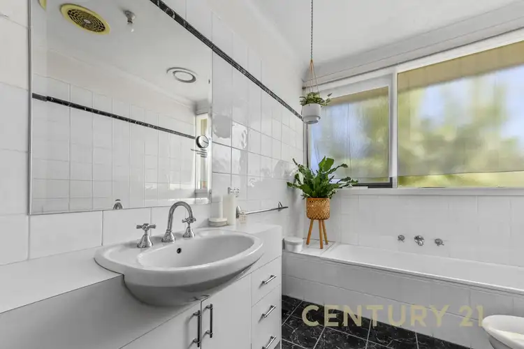 Fifth view of Homely house listing, 37 Daniel Solander Drive, Endeavour Hills VIC 3802